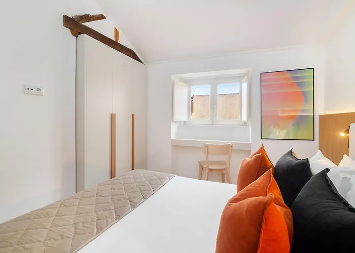 Lägenhet Whome Hideaway In Lively Rua Da Rosa Lisboa