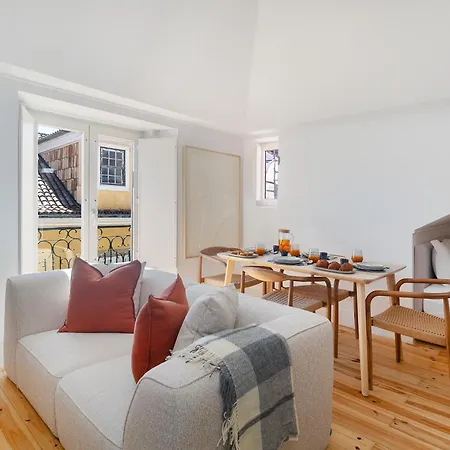Whome Hideaway In Lively Rua Da Rosa Lissabon