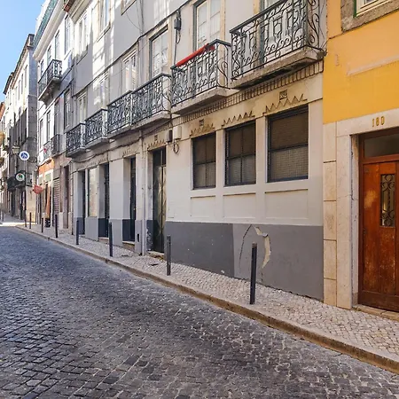 Whome Hideaway In Lively Rua Da Rosa Appartement *